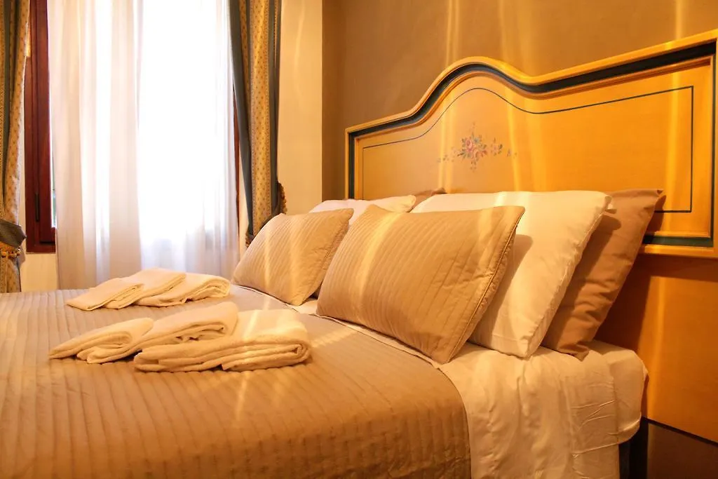 The Charm Suites Venice 0*,
