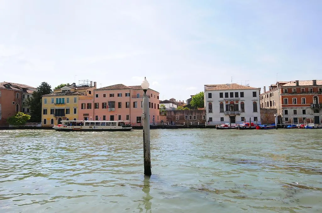 The Charm Suites Venice Italy
