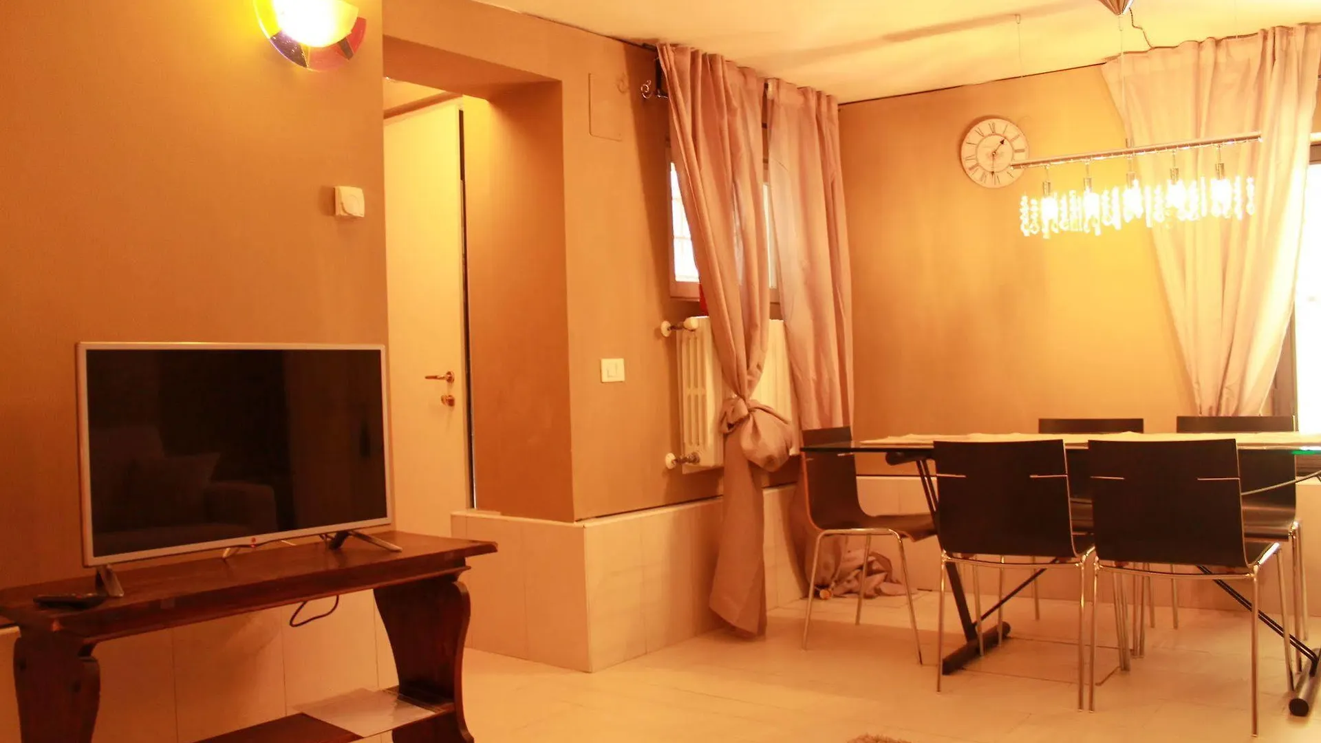 The Charm Suites Venice 0*,