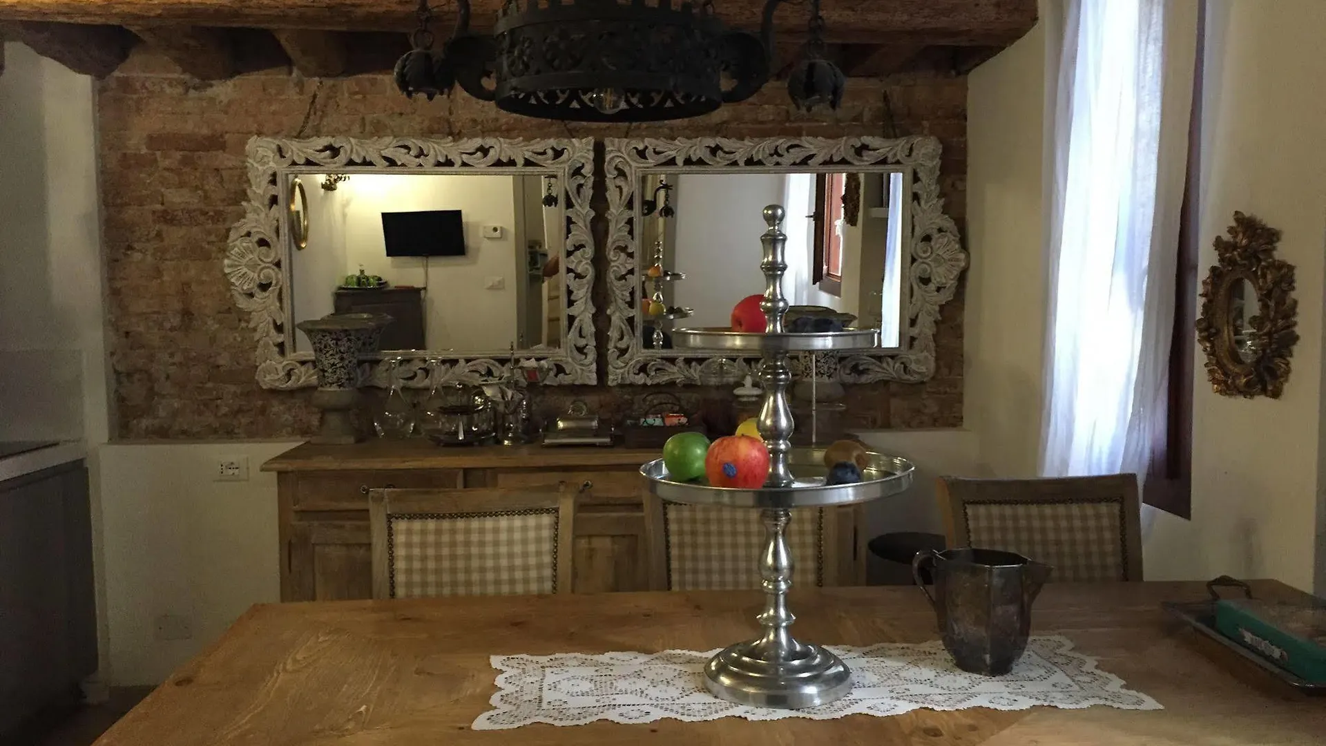 The Charm Suites Venice Italy